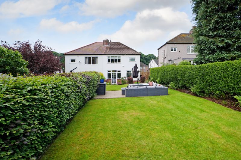 Furniss Avenue Dore
